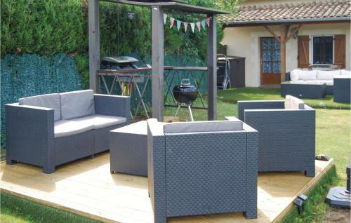 Holiday Home Rue de La Metecharie P-782