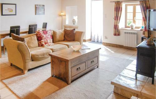 Holiday Home Rue de La Metecharie P-782