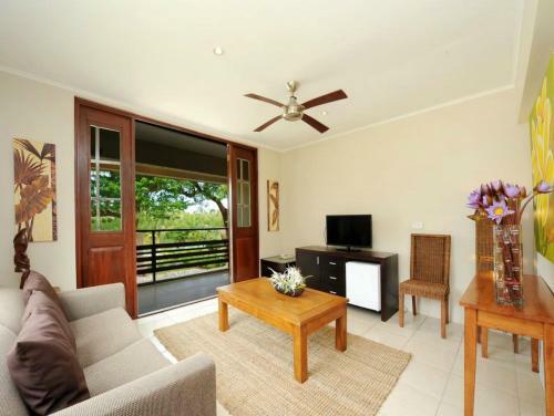 Lagoon Beach Resort Apartments