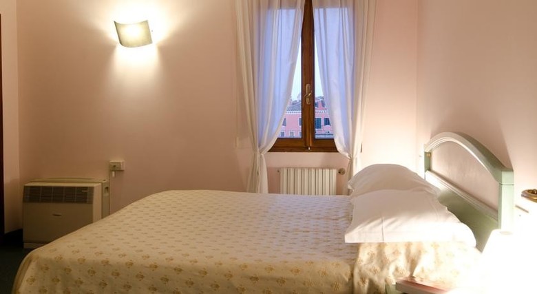 Hotel Eden