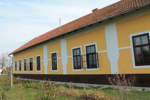 Hostal Peregi Vend�gh�z
