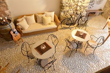 Pietra Rara Room & Breakfast & Bike