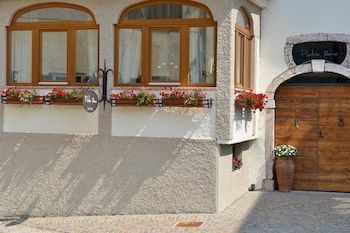 Pietra Rara Room & Breakfast & Bike