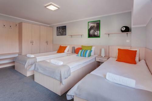 Hostel Rakieta