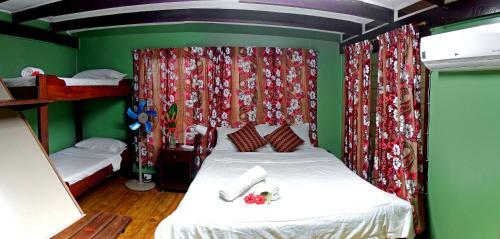 Treetops Lodge