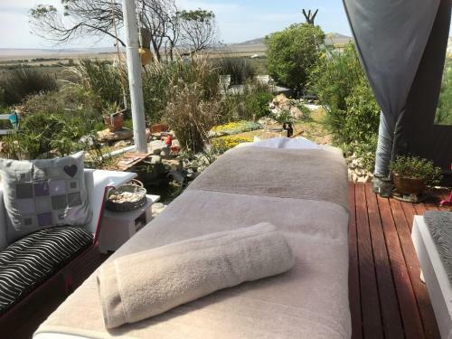 Hostal Farr Out Guest House