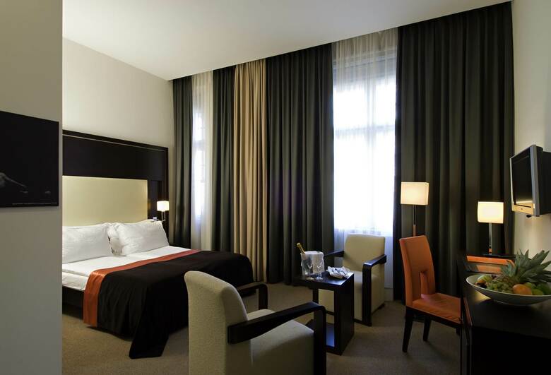 Hotel The Levante Parliament