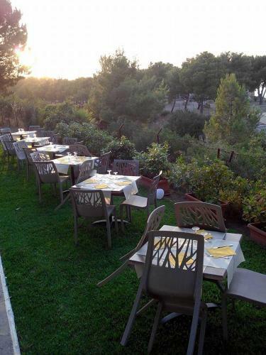 Hostal Camping & Village Rais Gerbi