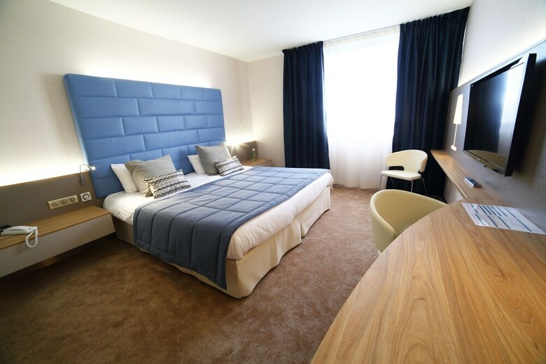 Hotel Plaza Site Du Futuroscope