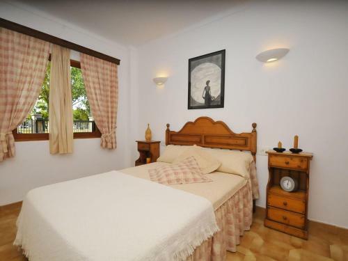 Cozy Holiday Home In Alcudia With Fireplace