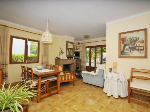 Cozy Holiday Home In Alcudia With Fireplace