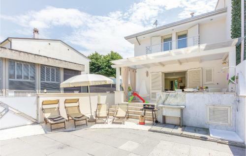 Holiday Home Torre Del Lago -lu- 33