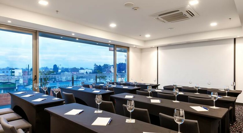 Hotel NH Bogot� Urban 26 Royal