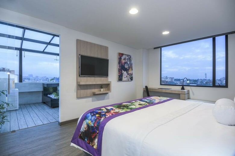 Hotel Black Tower Premium