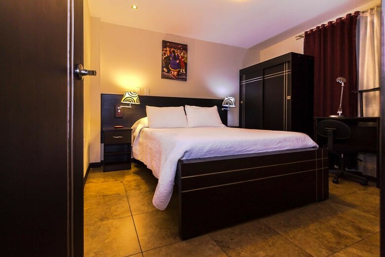 Hostal Alojate In Galer�as