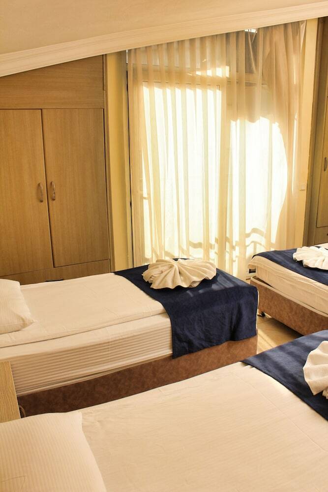 Berrak Su Hotel