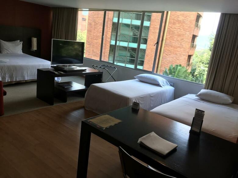 Hotel Holiday Inn Express & Suites Medellin