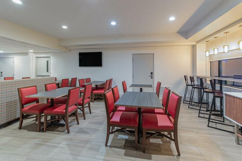 Hotel Holiday Inn Express And Suites Phoenix Tempe - University