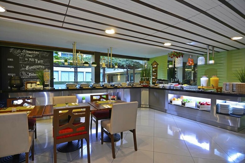 Autentico Hotel
