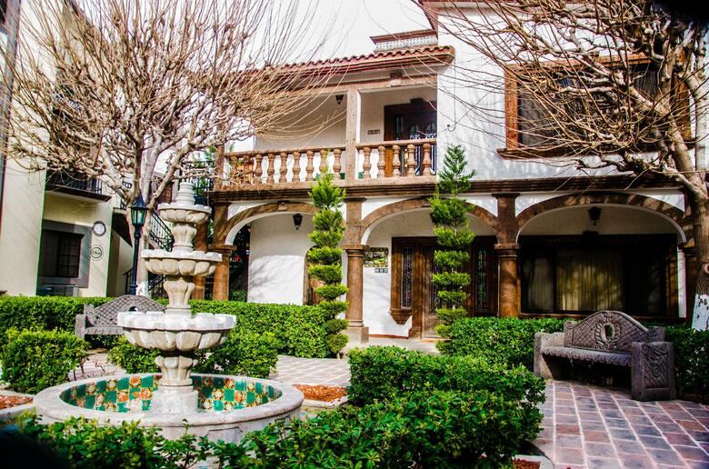 Hotel Suites El Paseo