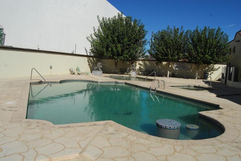 Hotel Suites El Paseo