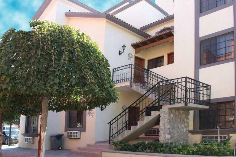 Hotel Suites El Paseo
