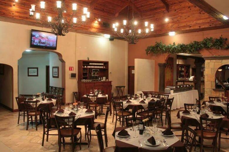 Hotel Suites El Paseo