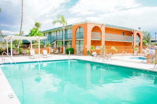 Motel Grand Luxe Hotel & Resort