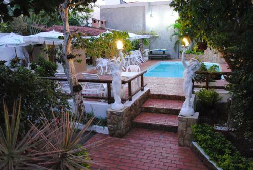 Hostal Pousada Cambuc� De Cabo Frio