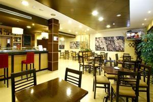Hotel Kris Ciudad de Sabi��nigo