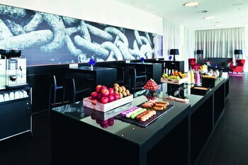 Hotel M�venpick Amsterdam City Center