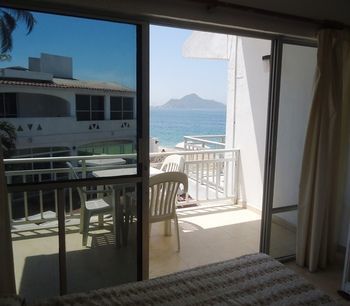 Hotel Concierge Inn Santa Cecilia
