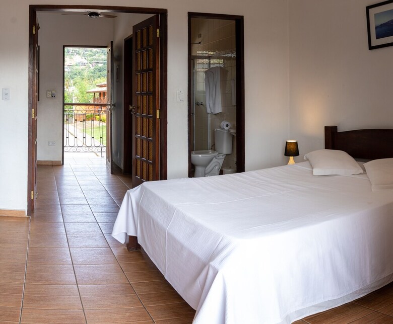 Hostal Pousada Casa Amarela