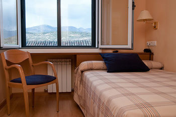 Hotel Villa De Ayerbe