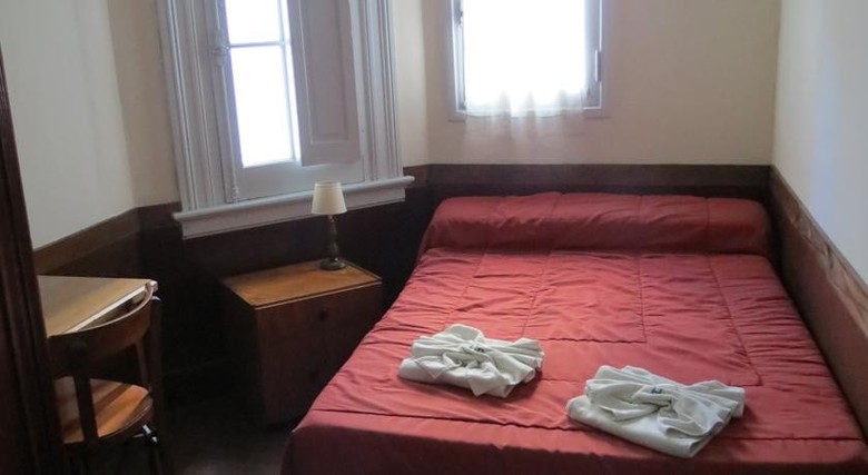 Hotel Raglan