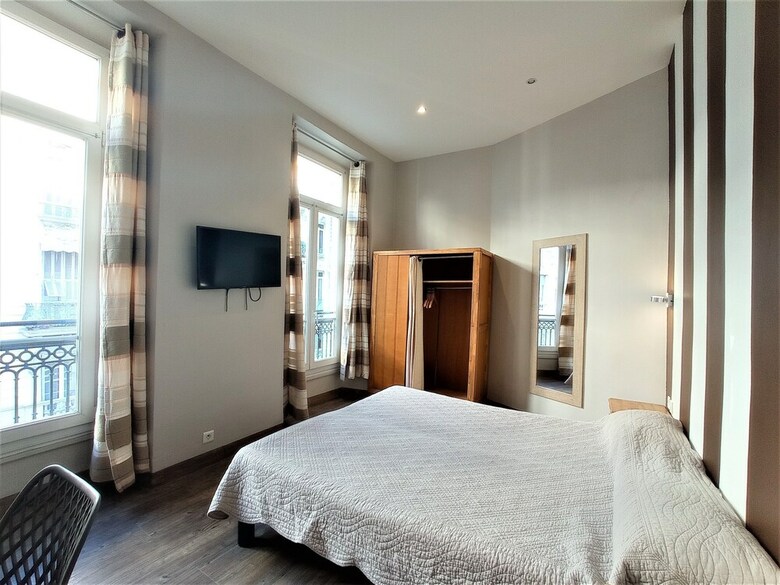 Hotel H33 H�tel