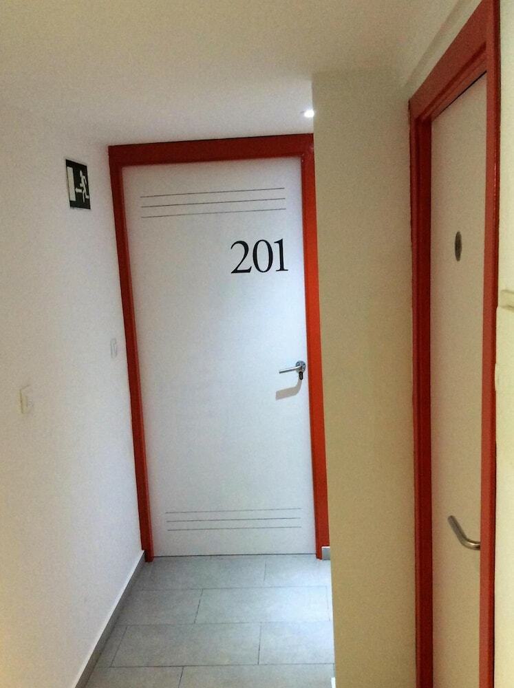 Hostelscat