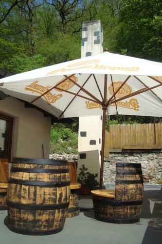 Hostal Restaurant A Penzion Pod Draci Skalou