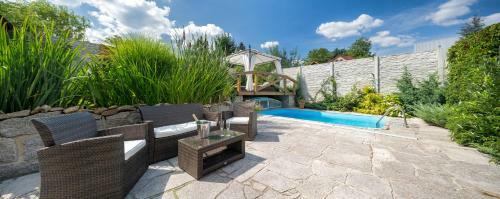 Pytloun Travel Hotel
