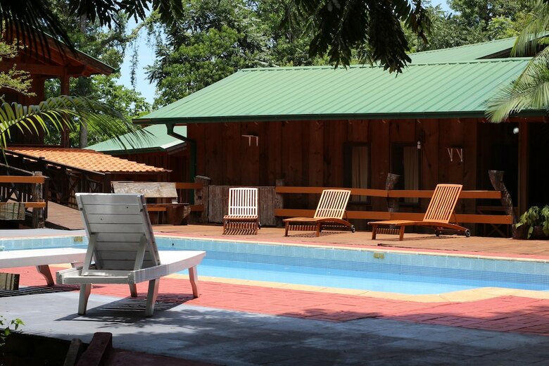 Palo Rosa Lodge