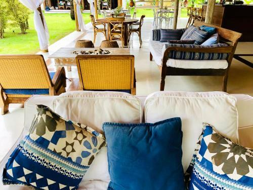 Hostal Pousada Villa Palmeira Azul Su�tes de Charme