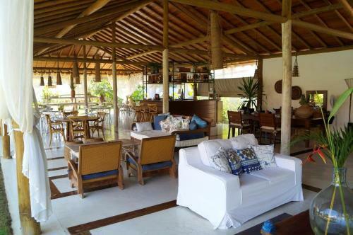 Hostal Pousada Villa Palmeira Azul Su�tes de Charme