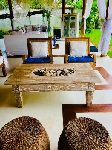 Hostal Pousada Villa Palmeira Azul Su�tes de Charme