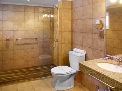 Lodge Caba�as Nonthue