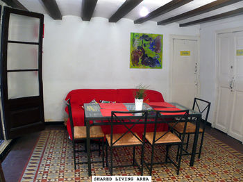 Serenity Gotic Hostel