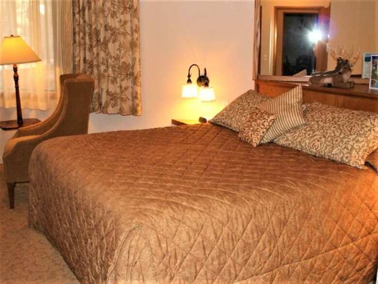 Hotel Snow Lake Lodge