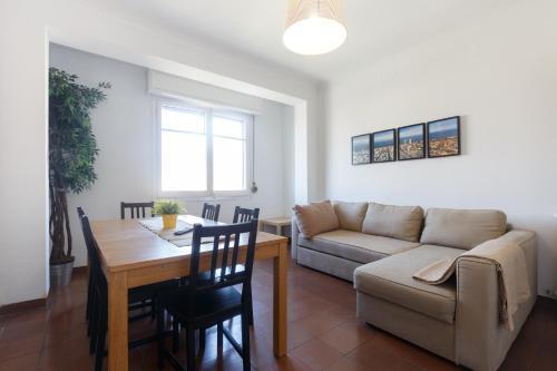 Charming Sagrada Familia Apartments