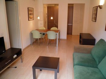 Apartaments Sant Jordi Fontanella