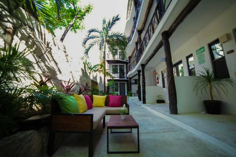 Siesta Fiesta Hotel