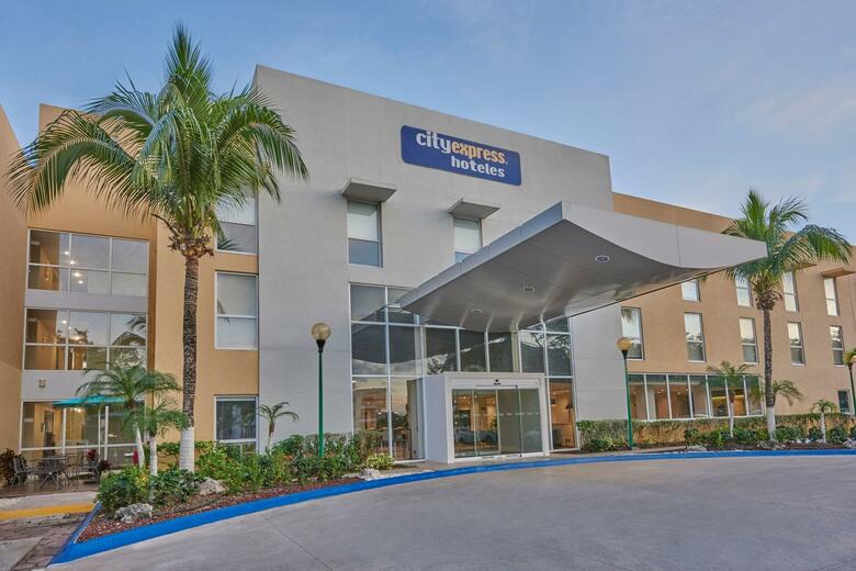 Hotel City Express Playa Del Carmen